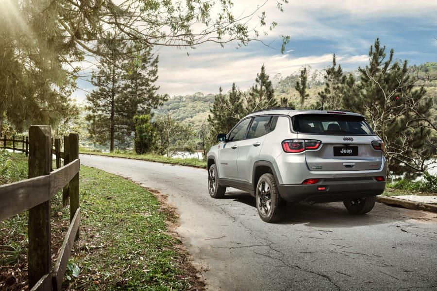  Jeep Compass Trailhawk 2016 года  (LA) (фото 25 из 27)